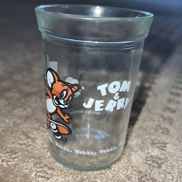 Vintage 1990 Tom and Jerry Welches Jar - Picture 2 of 4